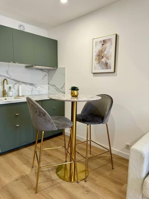 Au Golden Duplex - Centre - Clim - Parking Apartman Narbonne Kültér fotó
